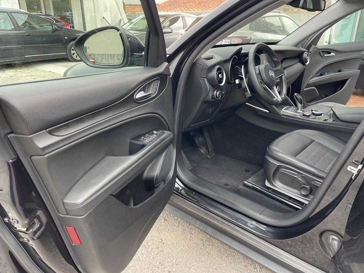 alfa-romeo-stelvio-2018-diesel-2143cc