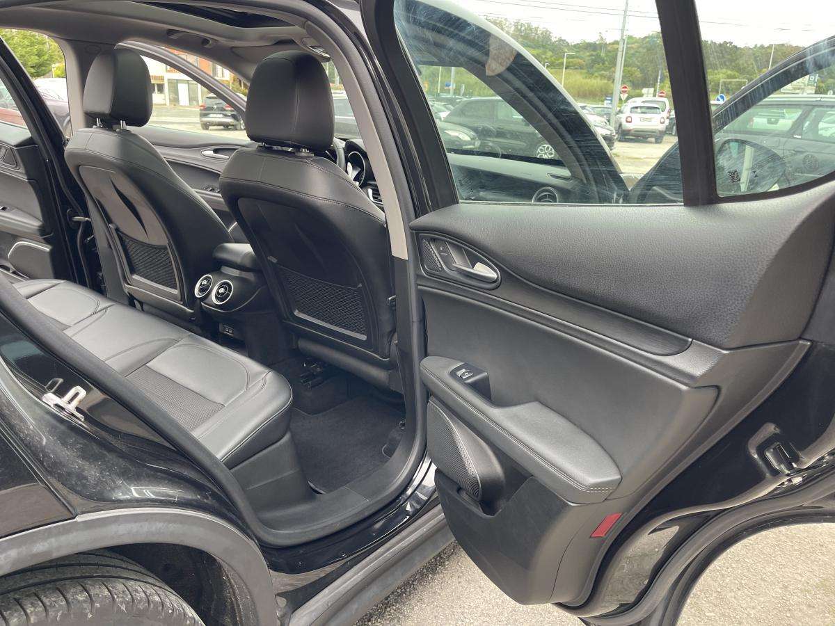 alfa-romeo-stelvio-2018-diesel-2143cc