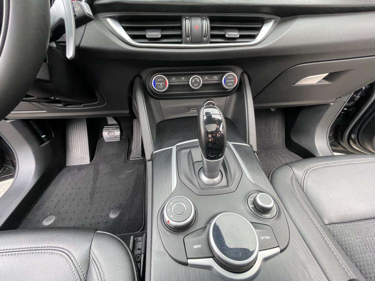 alfa-romeo-stelvio-2018-diesel-2143cc