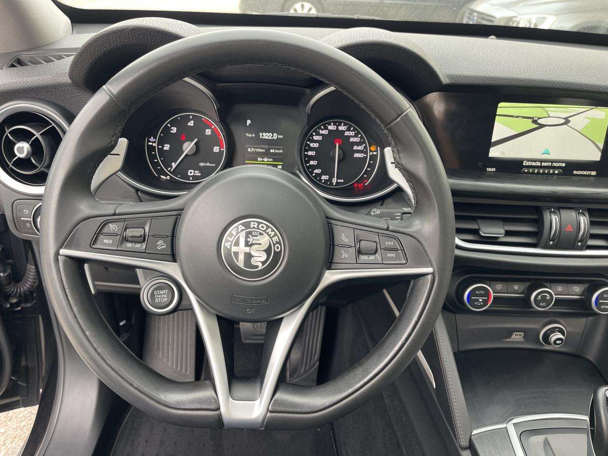 alfa-romeo-stelvio-2018-diesel-2143cc