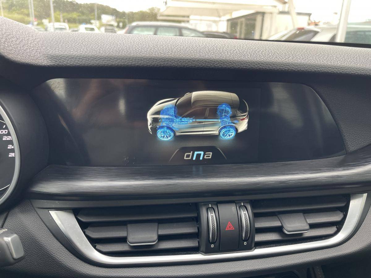 alfa-romeo-stelvio-2018-diesel-2143cc