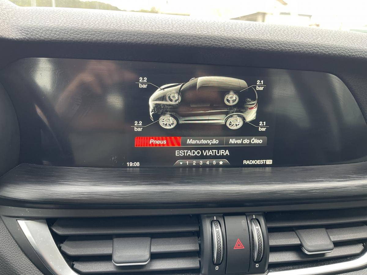 alfa-romeo-stelvio-2018-diesel-2143cc