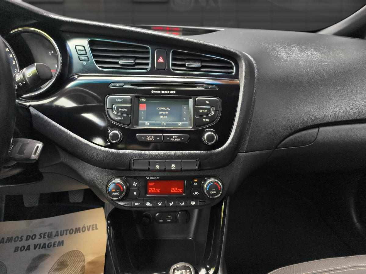 kia-ceed-1-6-crdi-2013-diesel-1582cc