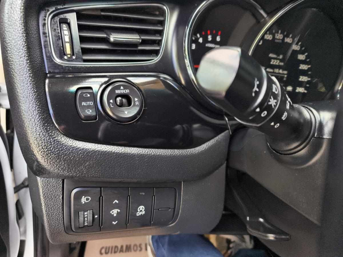 kia-ceed-1-6-crdi-2013-diesel-1582cc