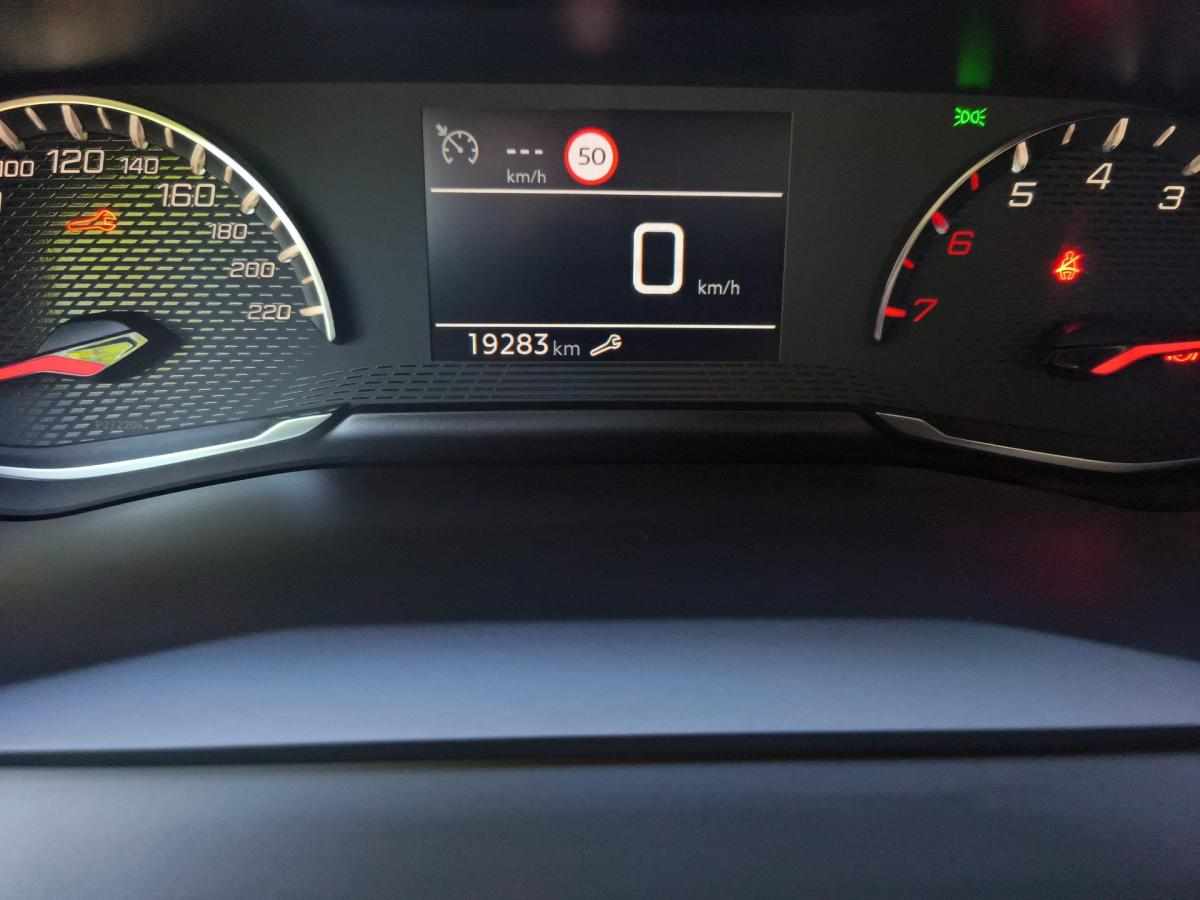 peugeot-208-1-2-puretech-2025-gasolina-1199cc