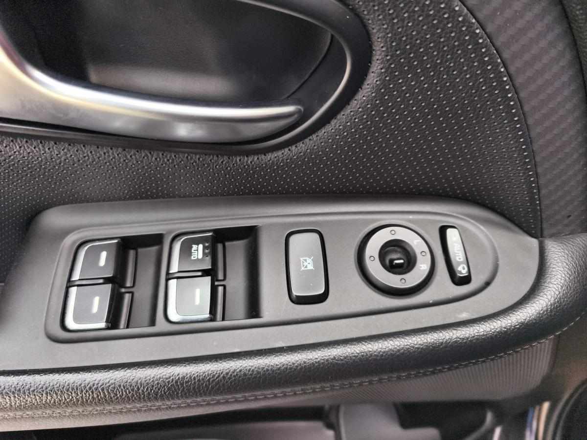 kia-carens-1-7-vgt-2017-diesel-1685cc