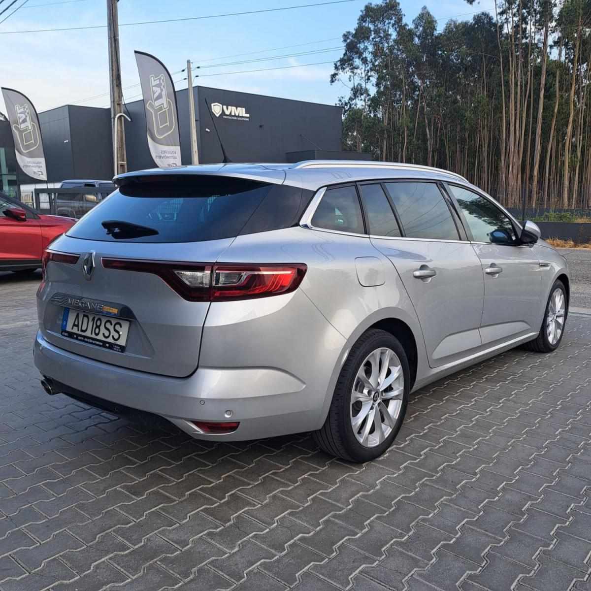 renault-megane-sport-tourer-2017-diesel-1461cc
