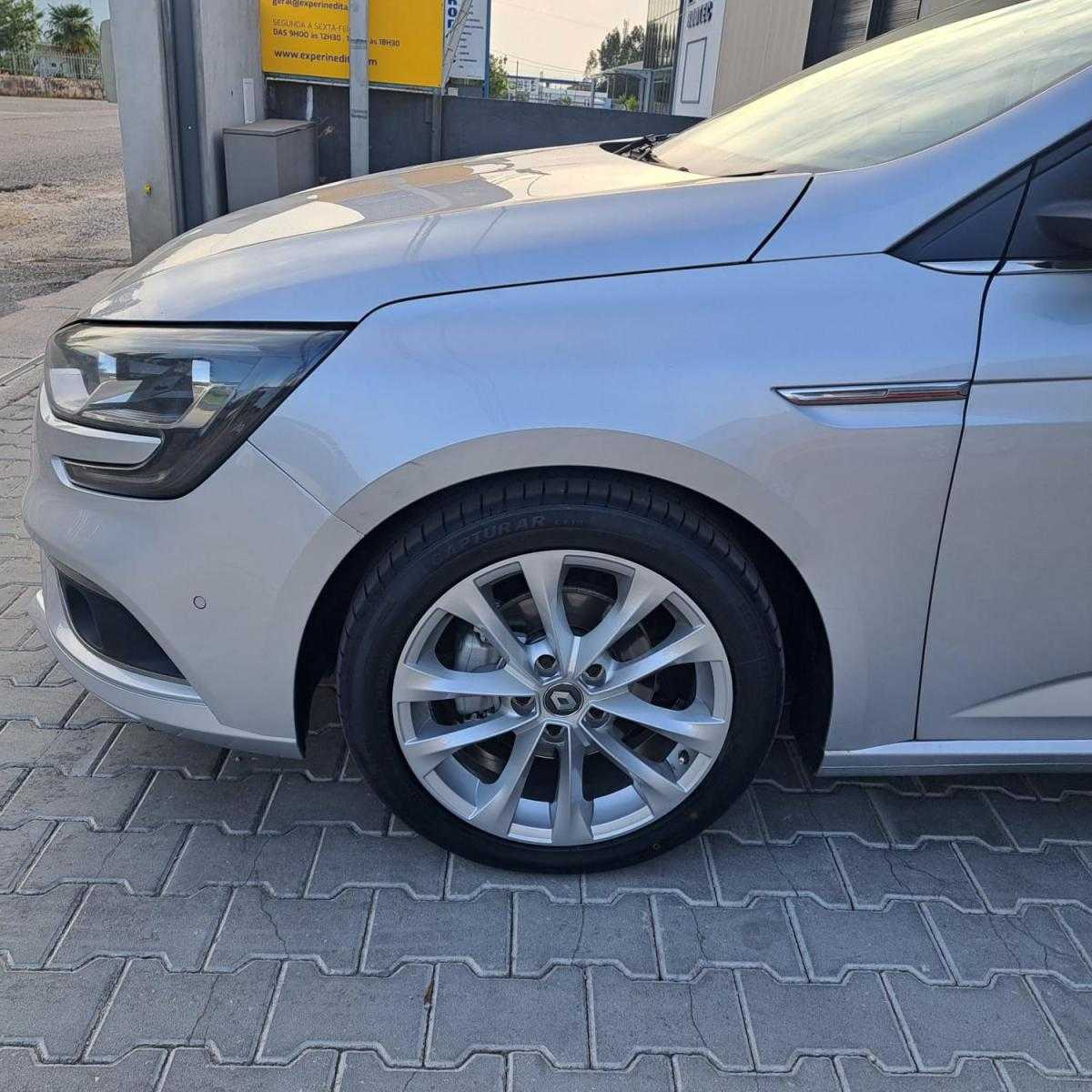 renault-megane-sport-tourer-2017-diesel-1461cc