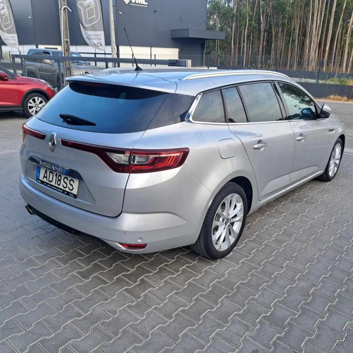 renault-megane-sport-tourer-2017-diesel-1461cc