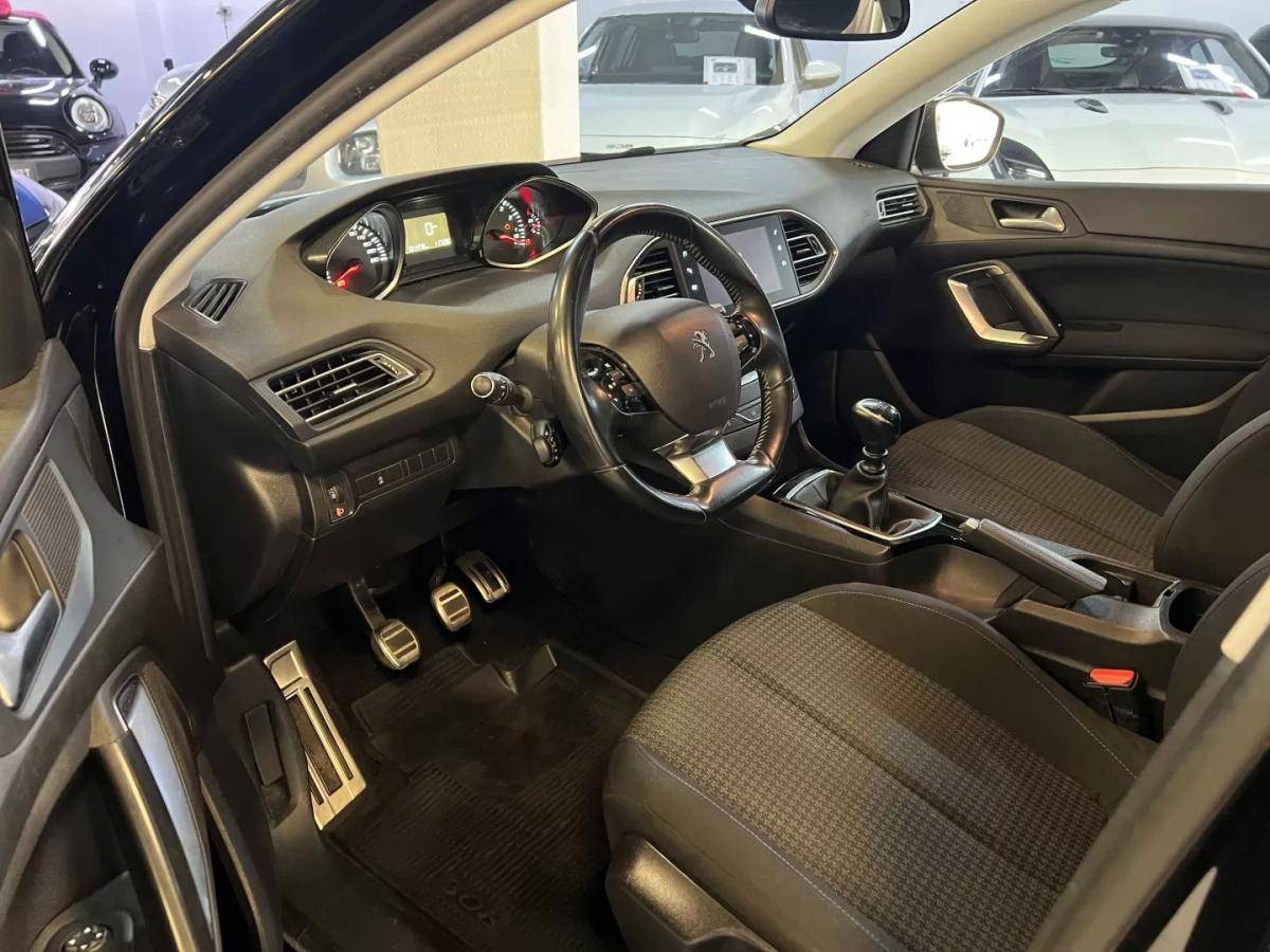 peugeot-308-2019-gasolina-1199cc