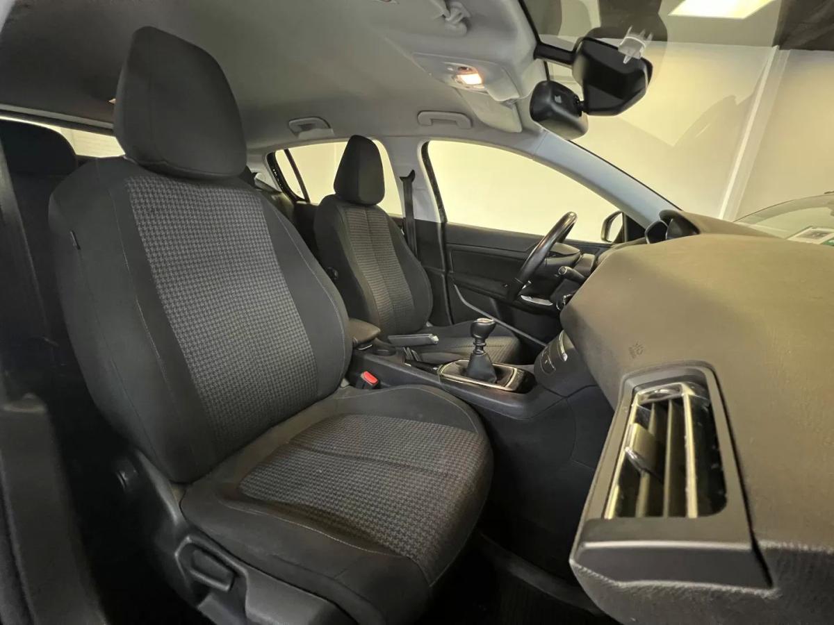 peugeot-308-2019-gasolina-1199cc