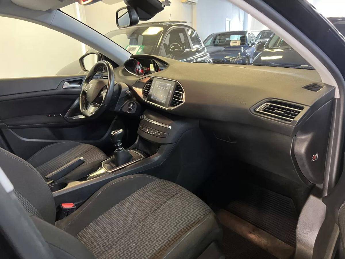 peugeot-308-2019-gasolina-1199cc