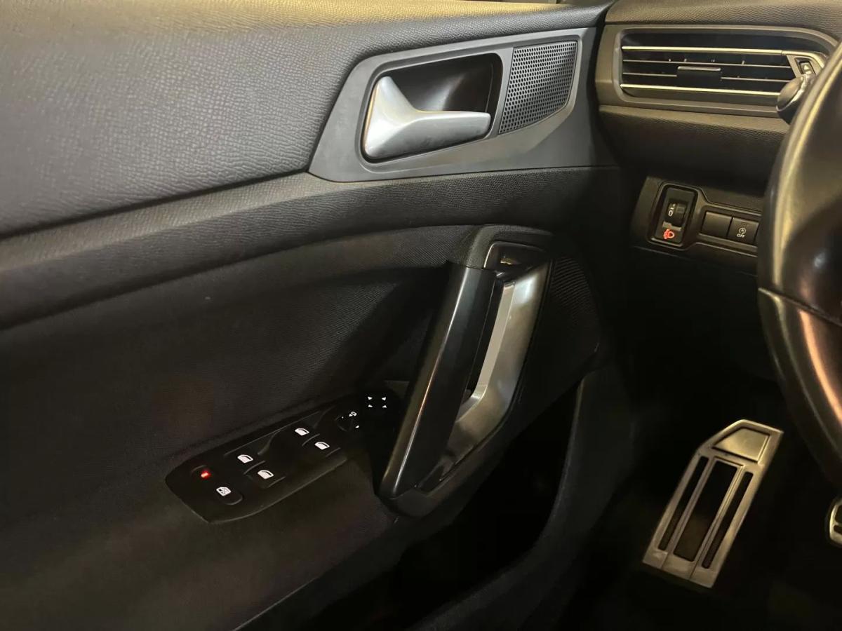peugeot-308-2019-gasolina-1199cc