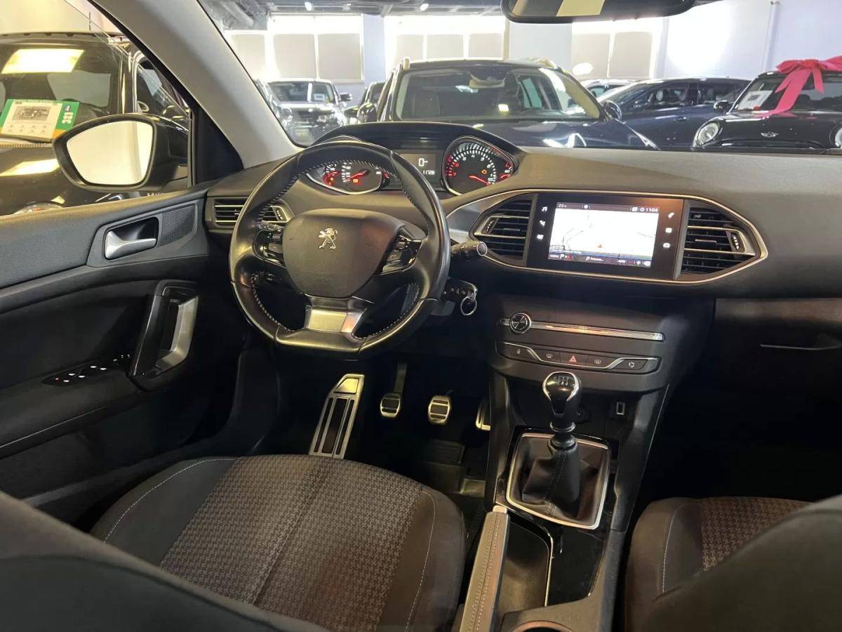 peugeot-308-2019-gasolina-1199cc
