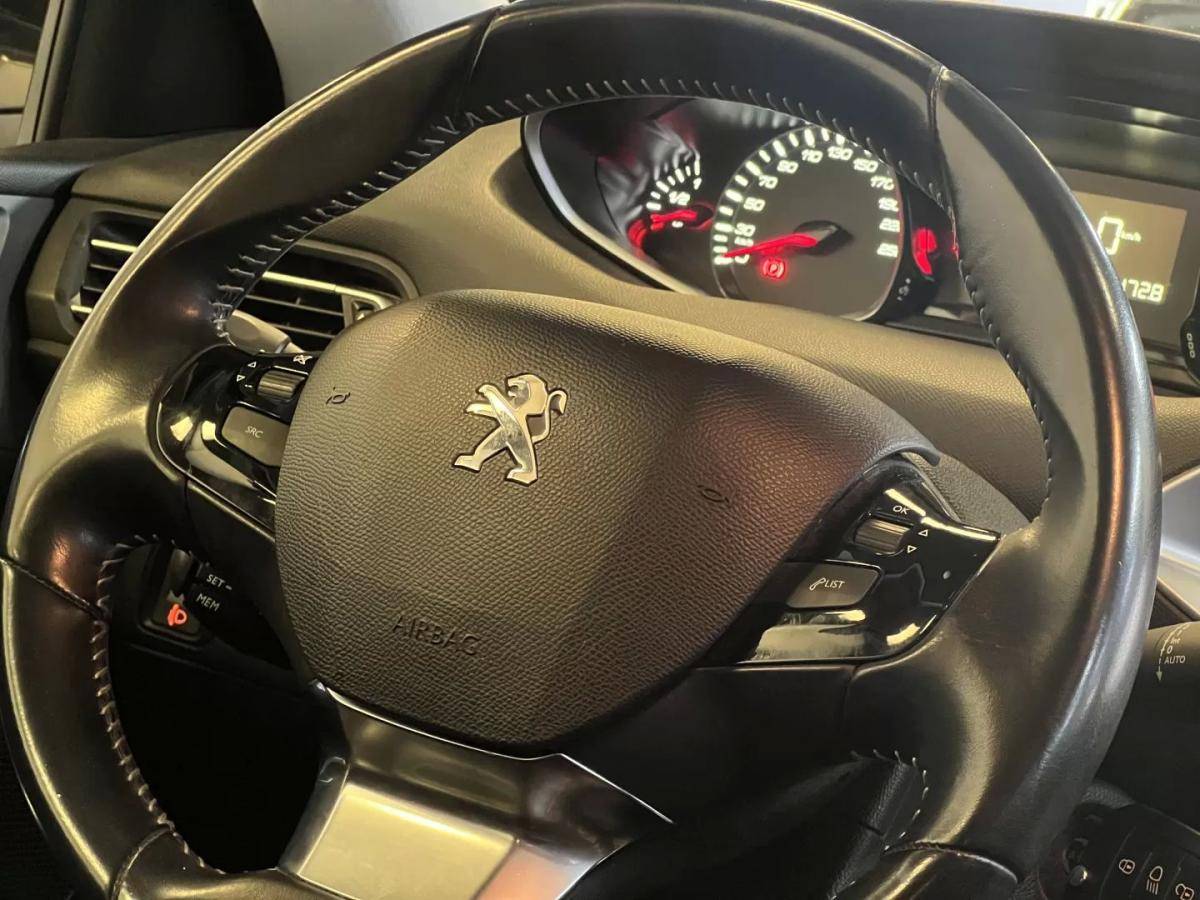 peugeot-308-2019-gasolina-1199cc