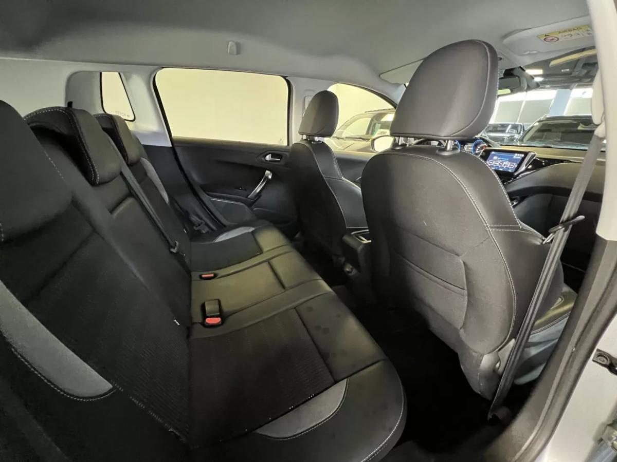 peugeot-2008-2018-gasolina-1199cc