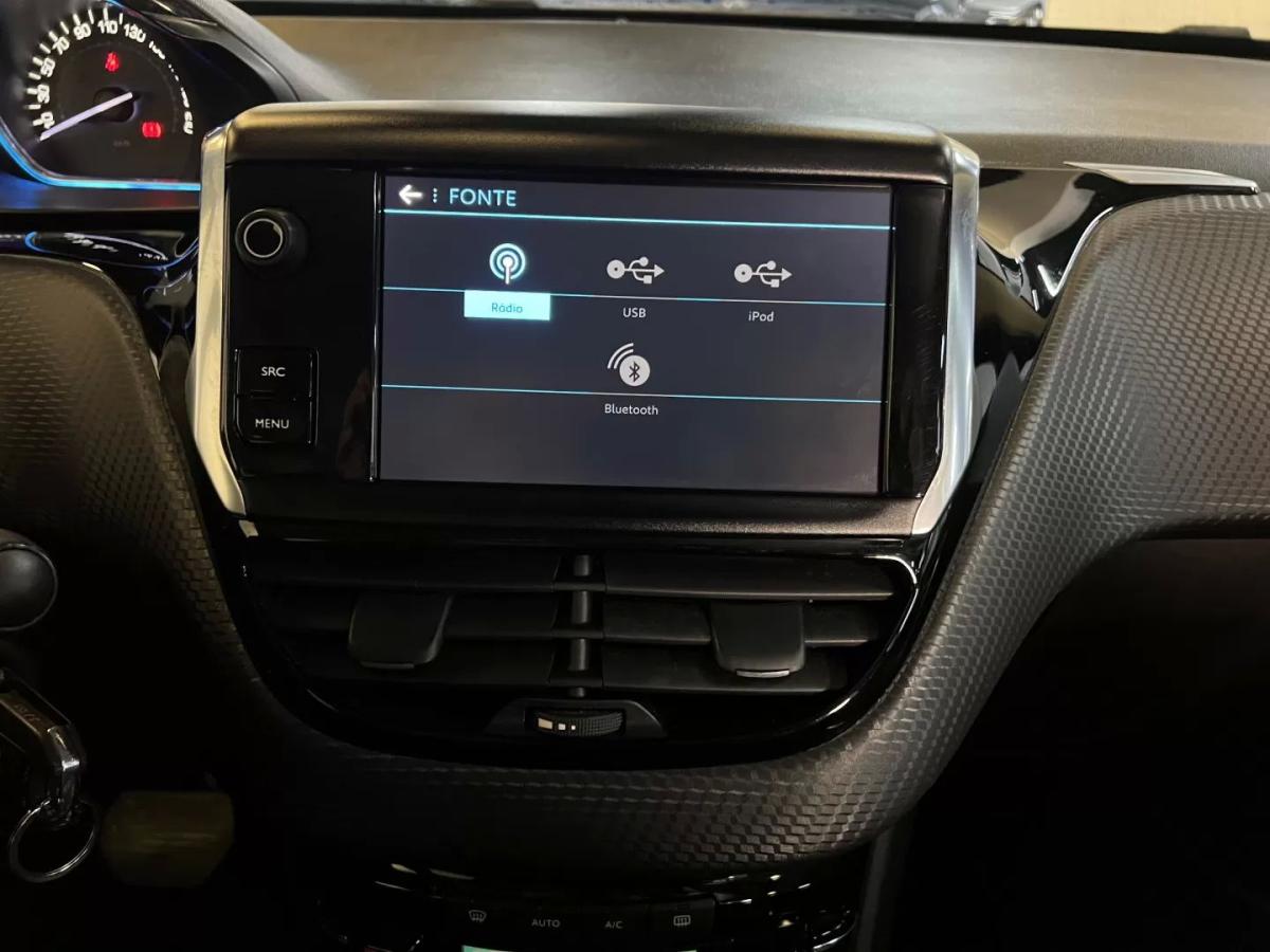 peugeot-2008-2018-gasolina-1199cc