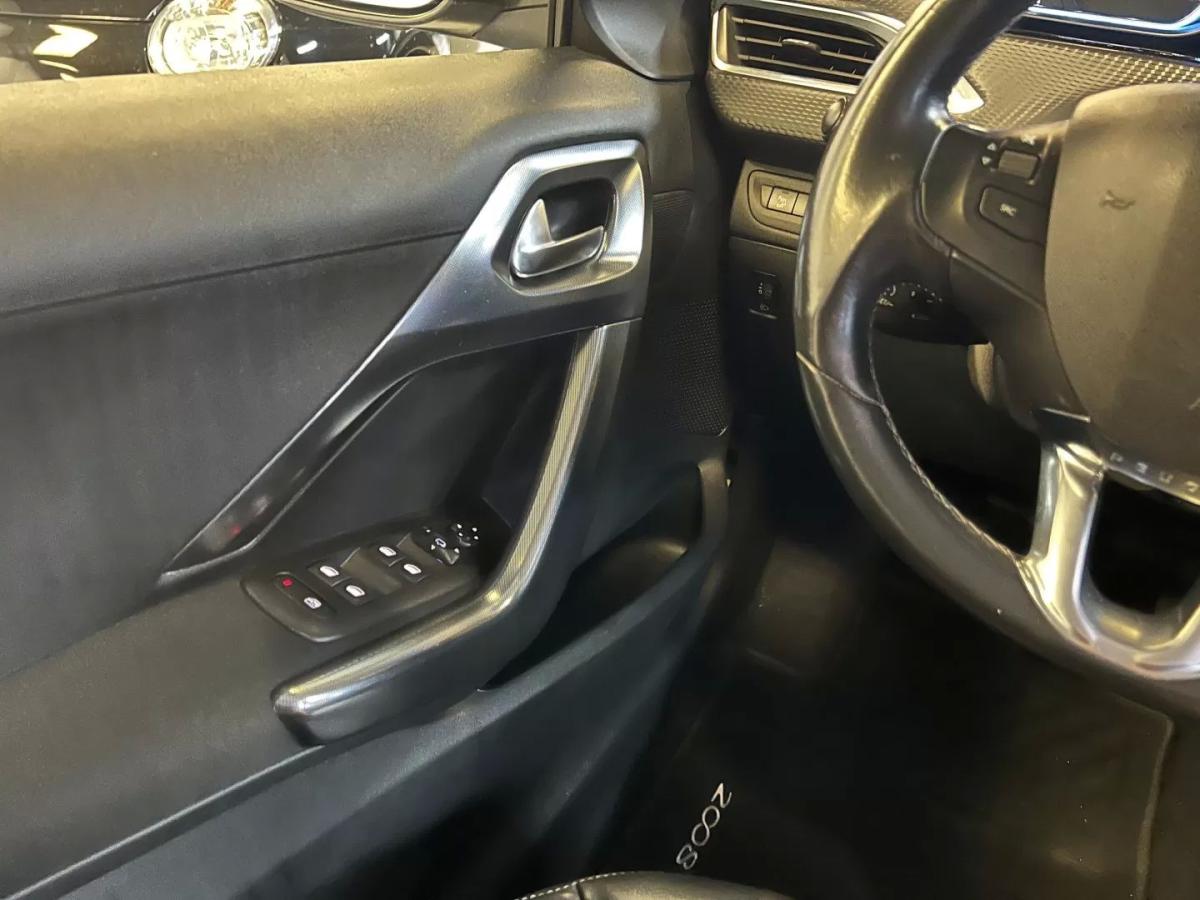 peugeot-2008-2018-gasolina-1199cc