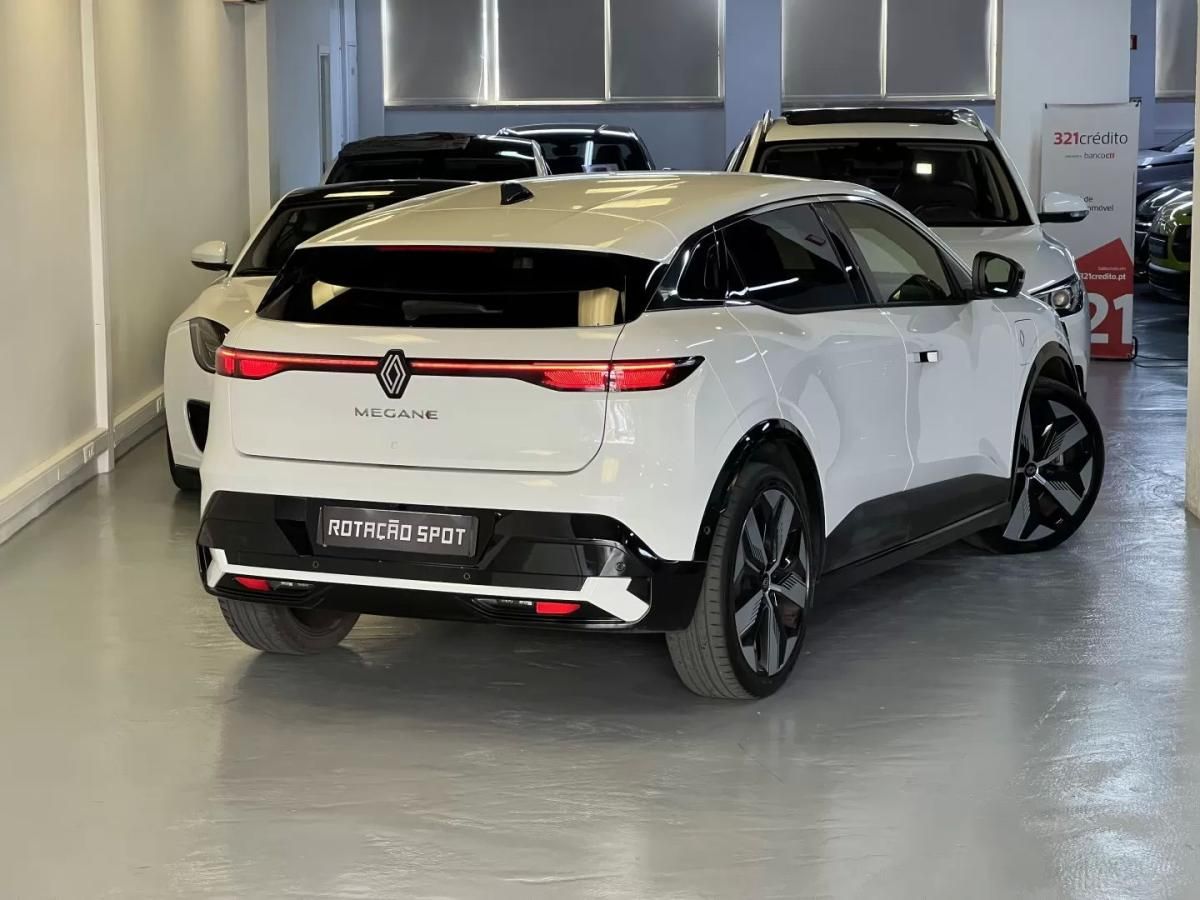 renault-megane-e-tech-2022-eletrico-200cc
