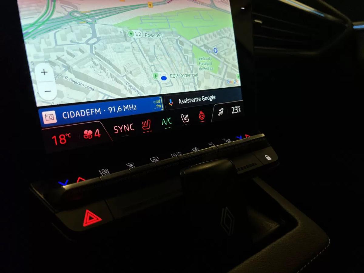 renault-megane-e-tech-2022-eletrico-200cc