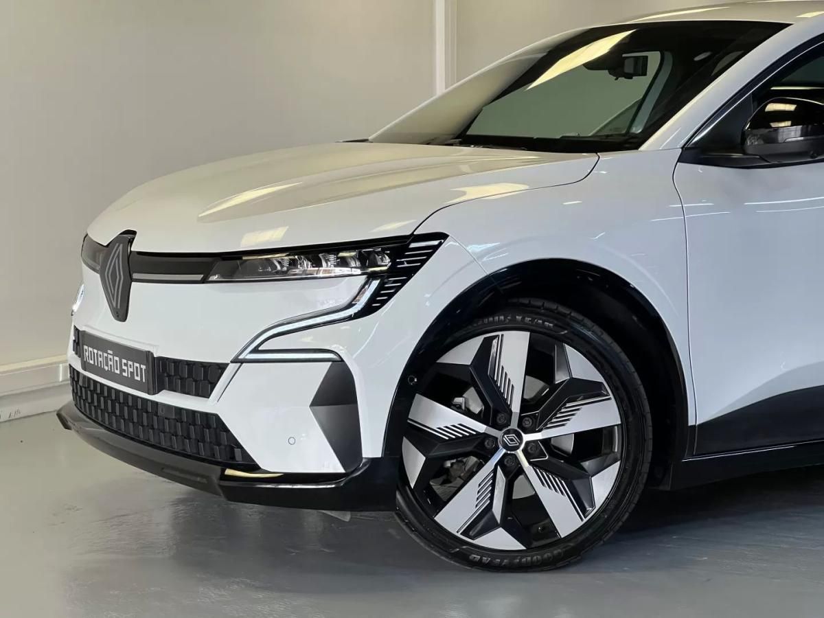 renault-megane-e-tech-2022-eletrico-200cc