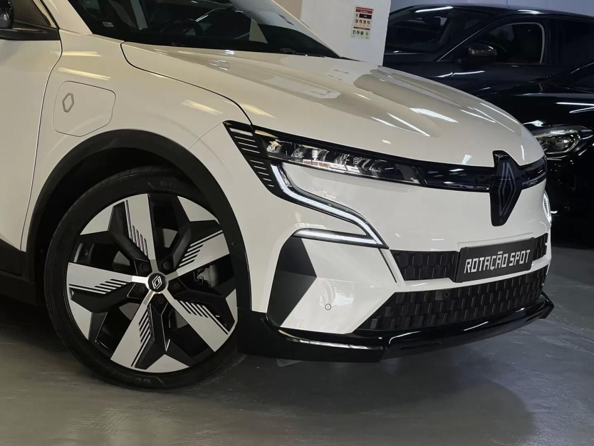 renault-megane-e-tech-2022-eletrico-200cc