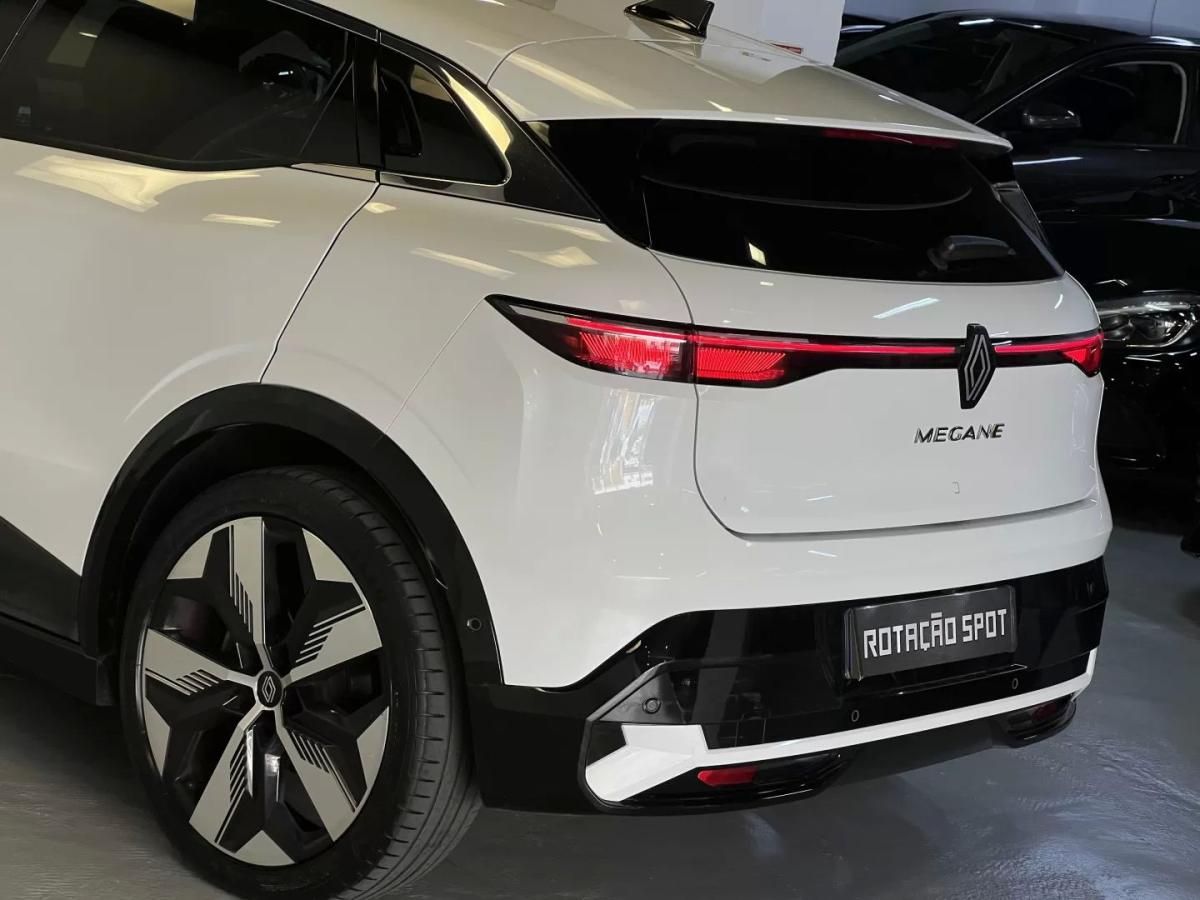 renault-megane-e-tech-2022-eletrico-200cc