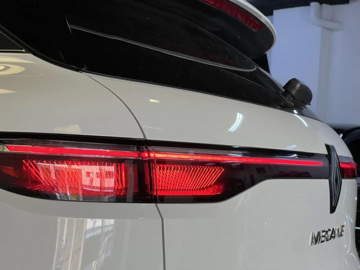 renault-megane-e-tech-2022-eletrico-200cc
