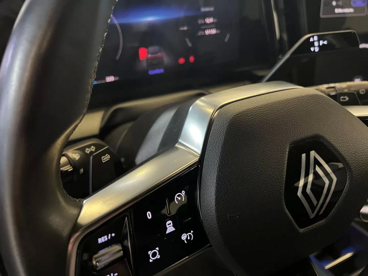renault-megane-e-tech-2022-eletrico-200cc