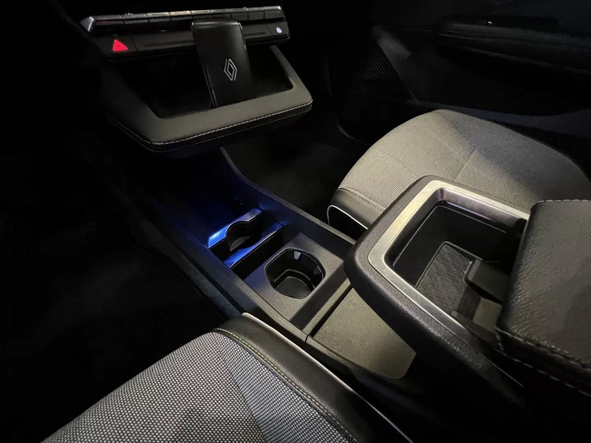 renault-megane-e-tech-2022-eletrico-200cc