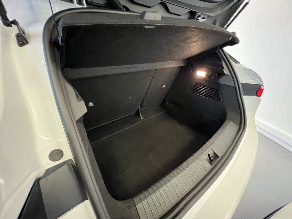 renault-megane-e-tech-2022-eletrico-200cc