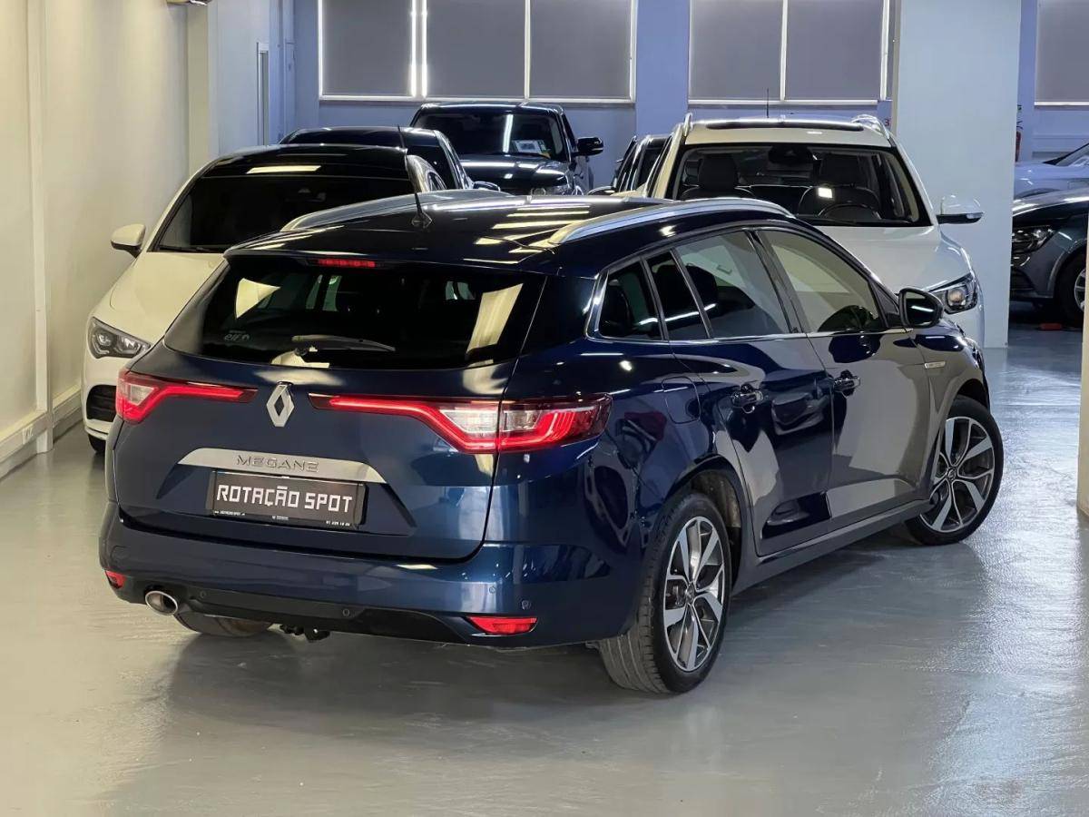 renault-megane-sport-tourer-2016-diesel-1461cc