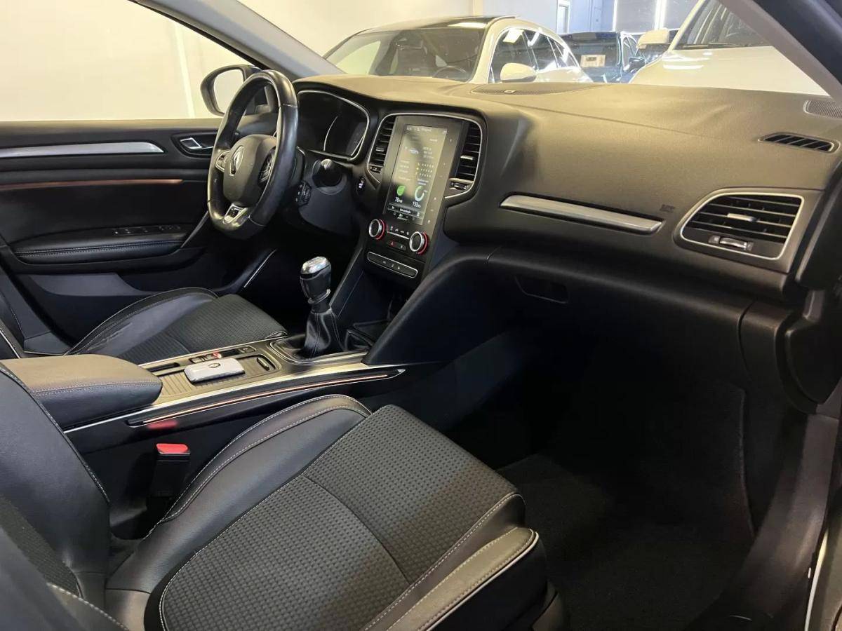 renault-megane-sport-tourer-2016-diesel-1461cc