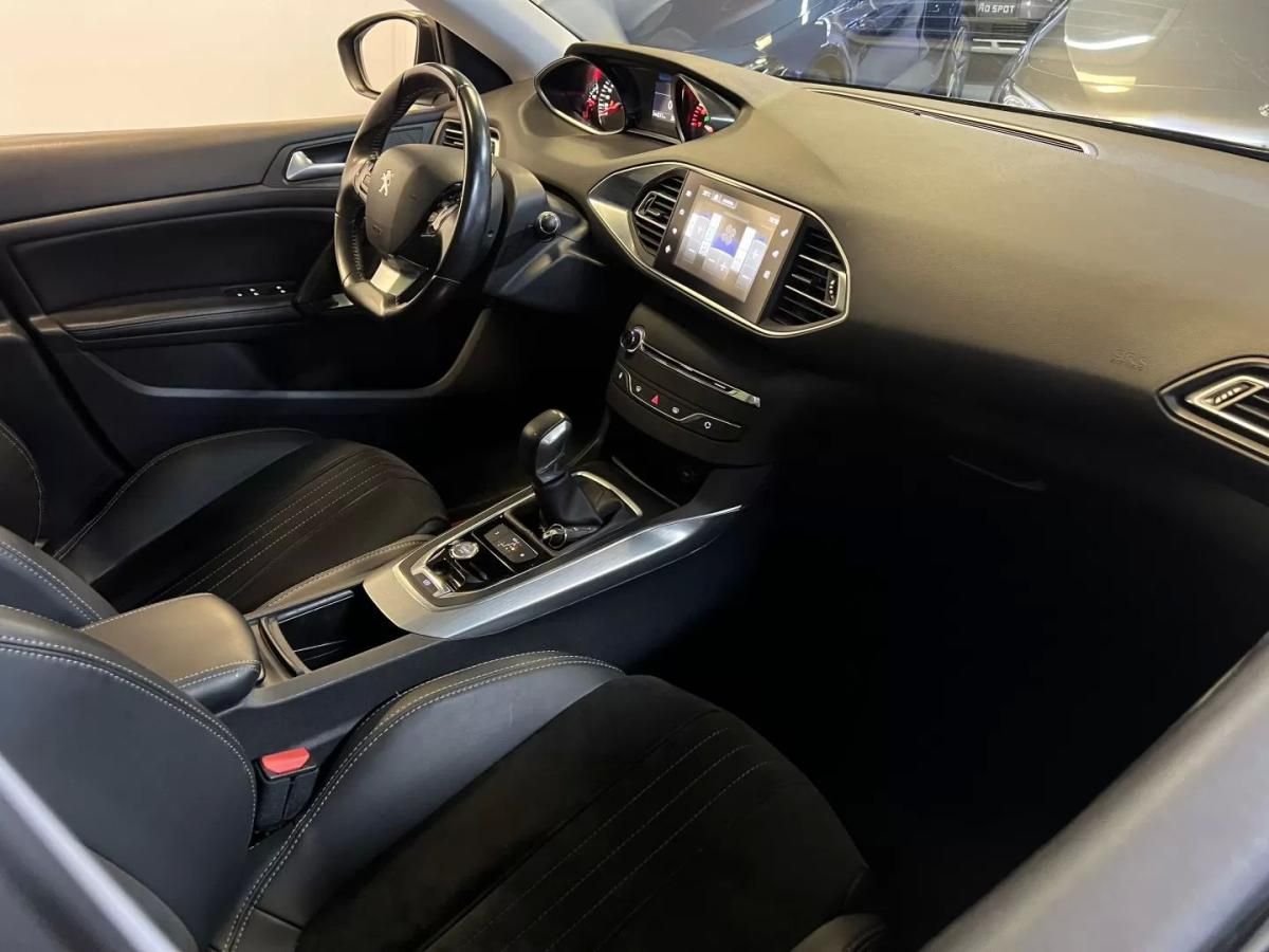 peugeot-308-sw-2016-gasolina-1199cc