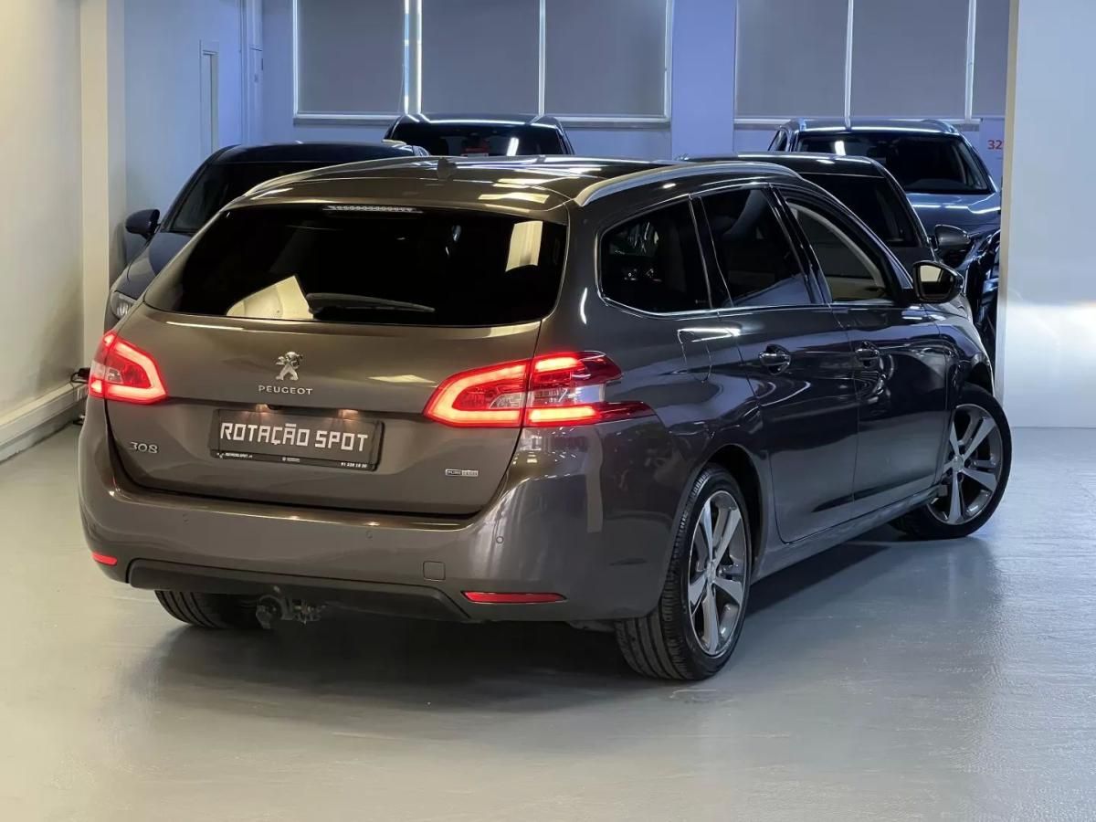 peugeot-308-sw-2016-gasolina-1199cc