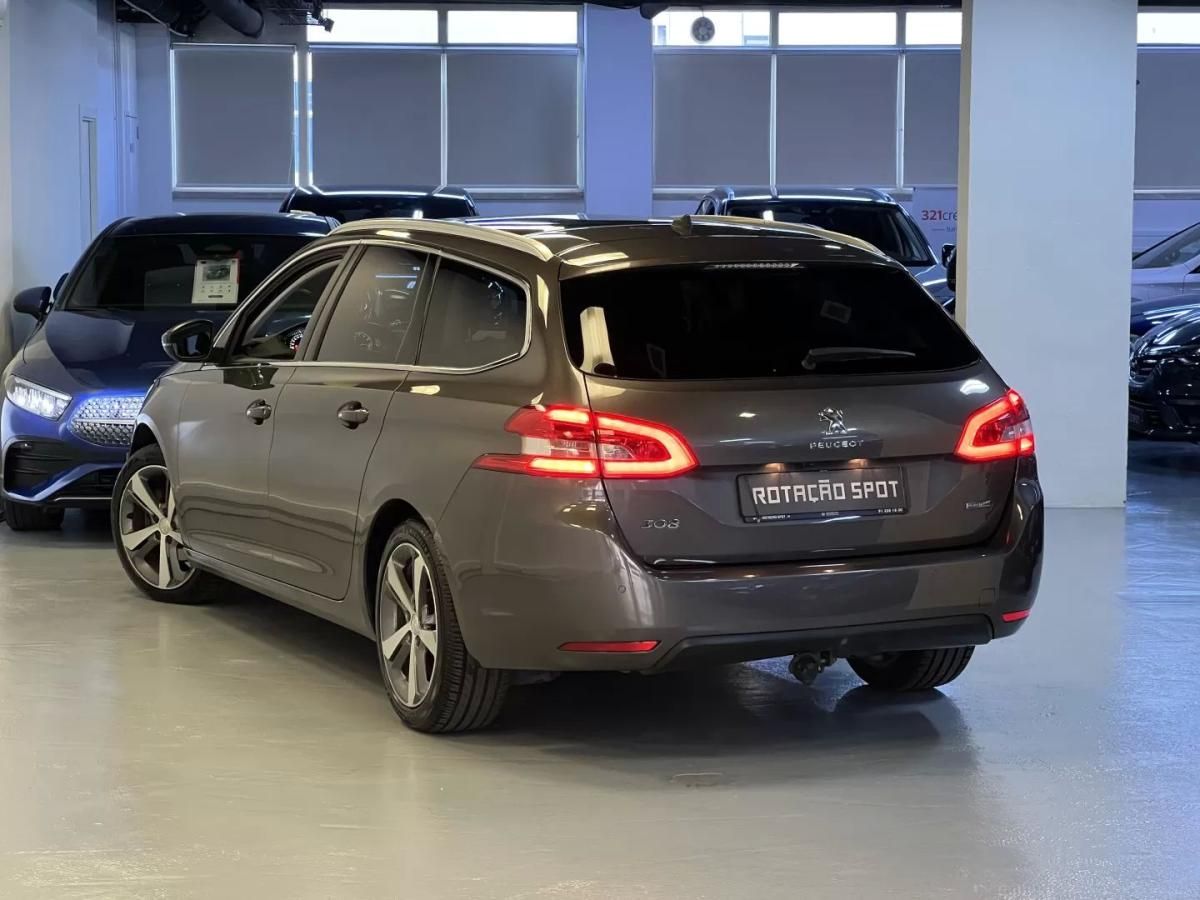peugeot-308-sw-2016-gasolina-1199cc