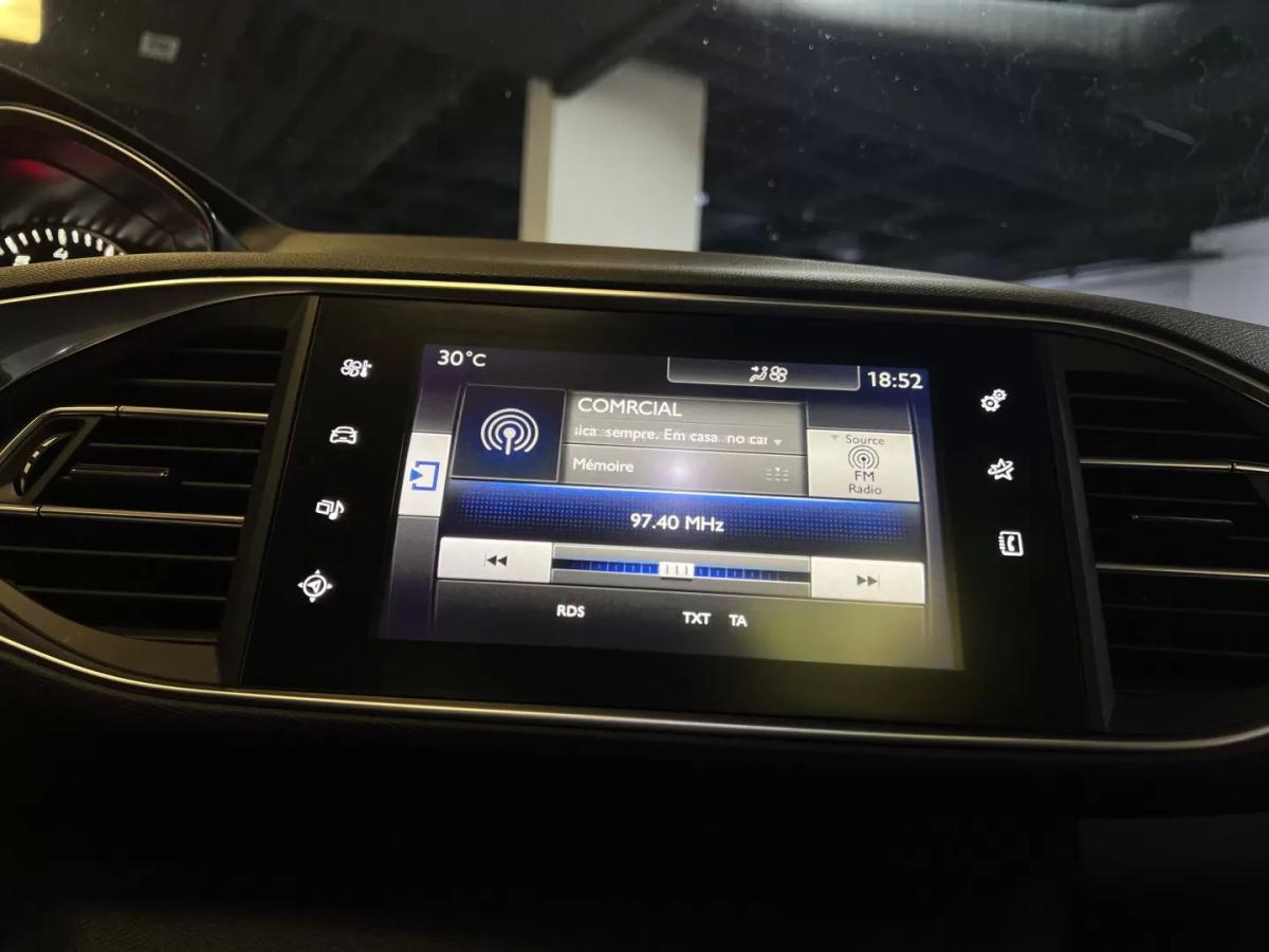 peugeot-308-sw-2016-gasolina-1199cc