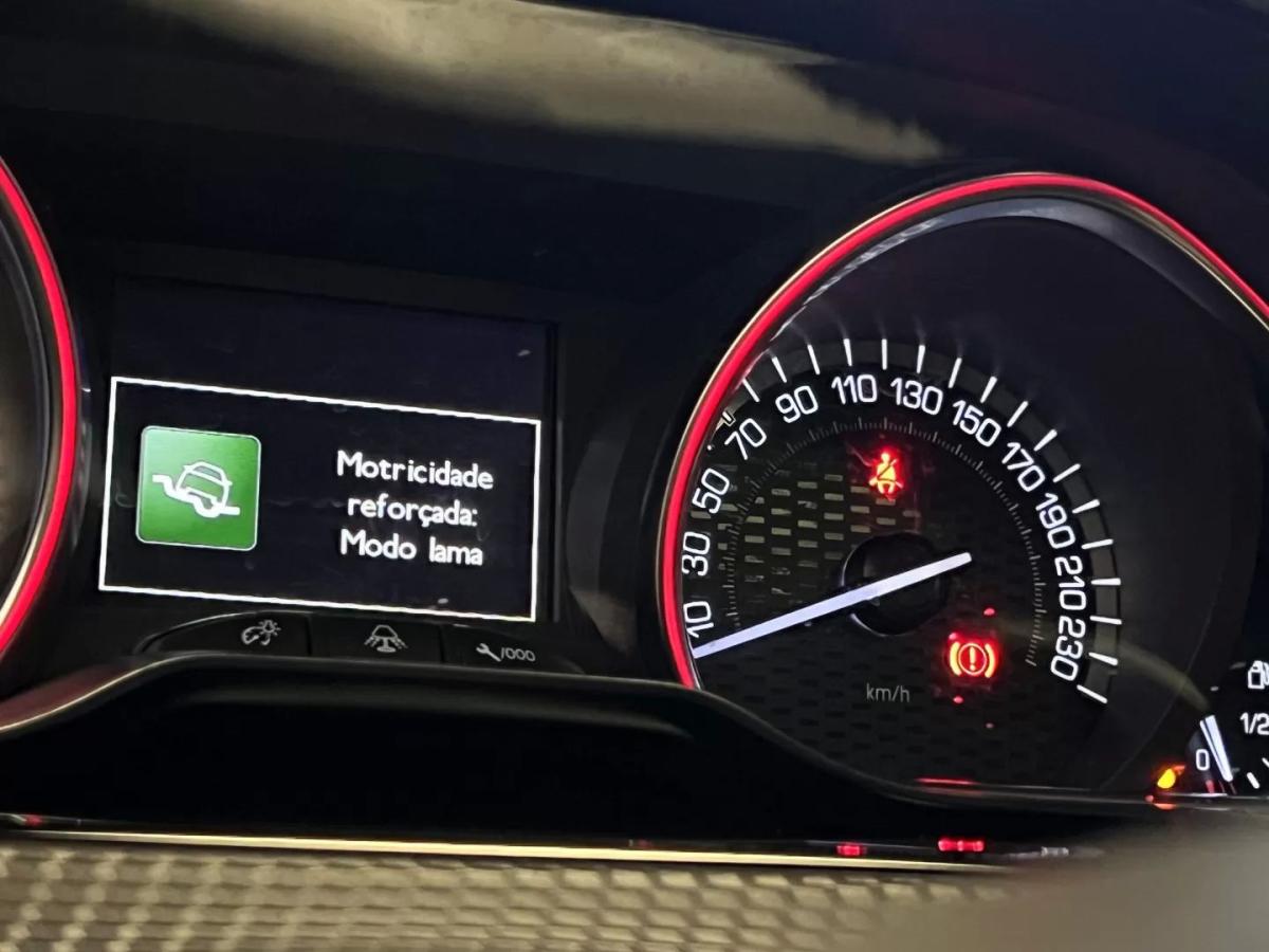 peugeot-2008-2016-gasolina-1199cc