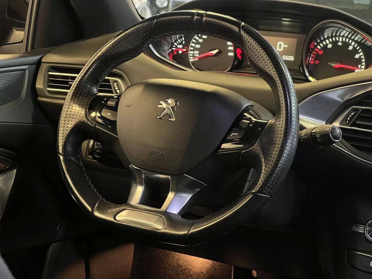 peugeot-308-2017-gasolina-1199cc