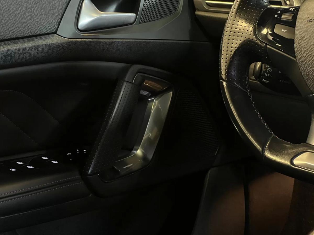 peugeot-308-2017-gasolina-1199cc