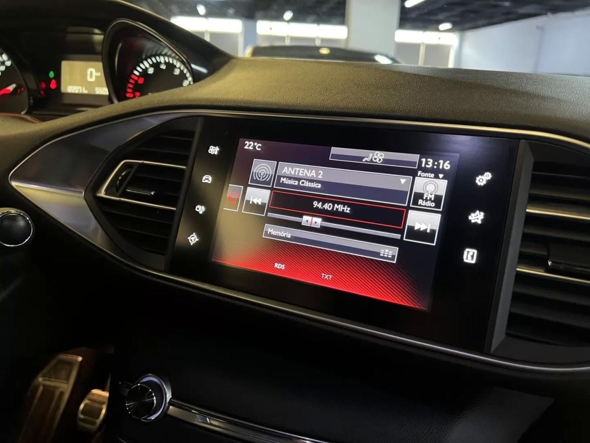 peugeot-308-2017-gasolina-1199cc