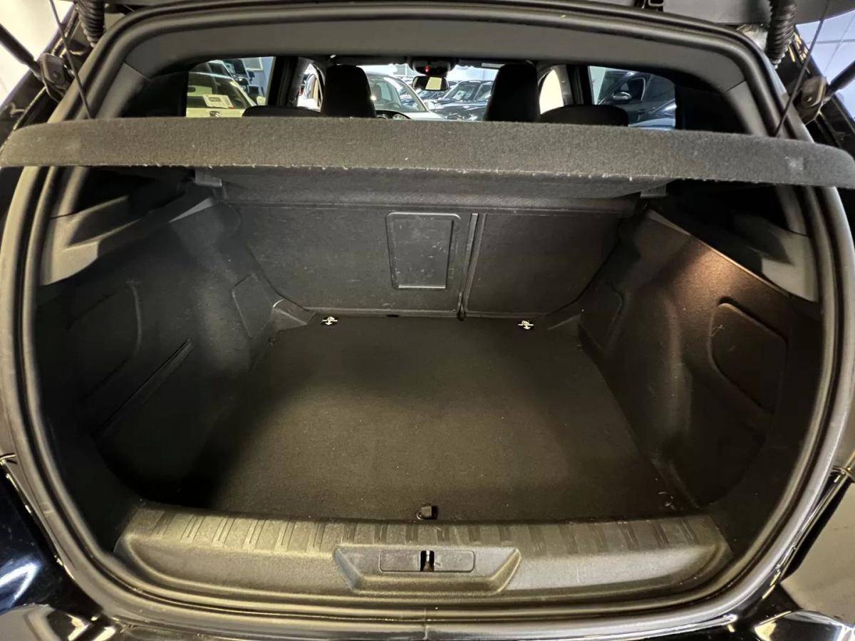 peugeot-308-2017-gasolina-1199cc
