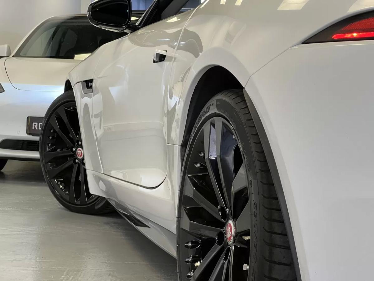 jaguar-f-type-2019-gasolina-1997cc