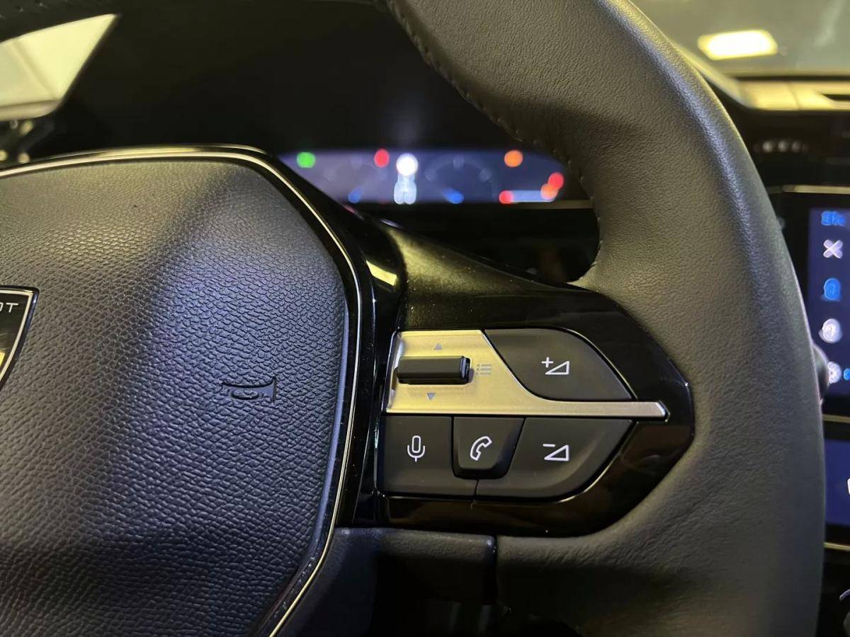 peugeot-308-sw-2023-diesel-1499cc