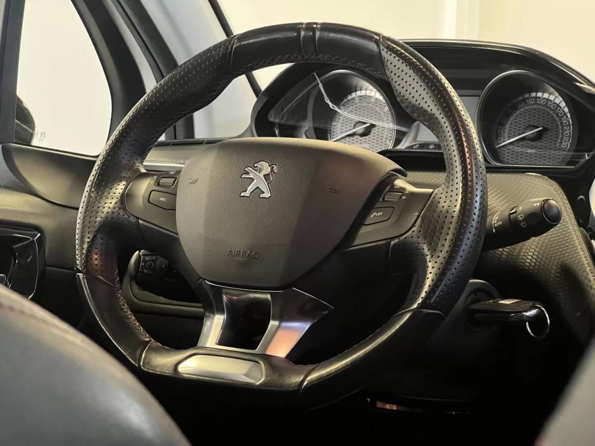 peugeot-2008-2016-gasolina-1199cc