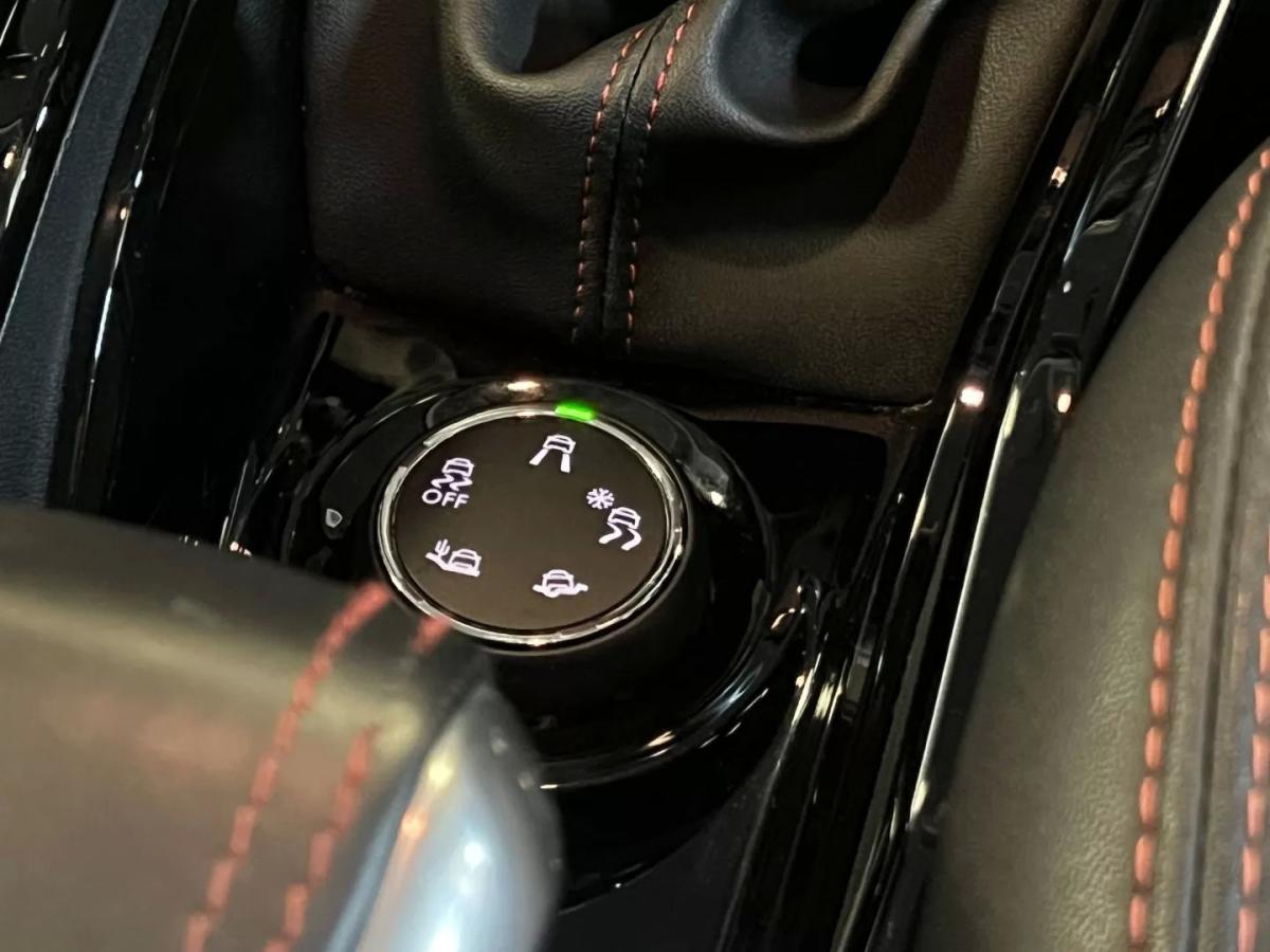 peugeot-2008-2016-gasolina-1199cc