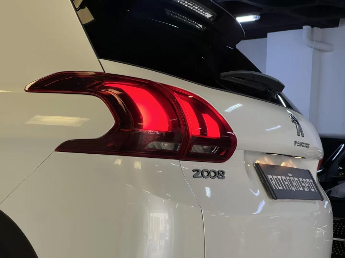 peugeot-2008-2016-gasolina-1199cc