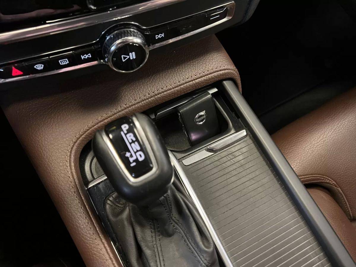 volvo-v90-2018-diesel-1969cc