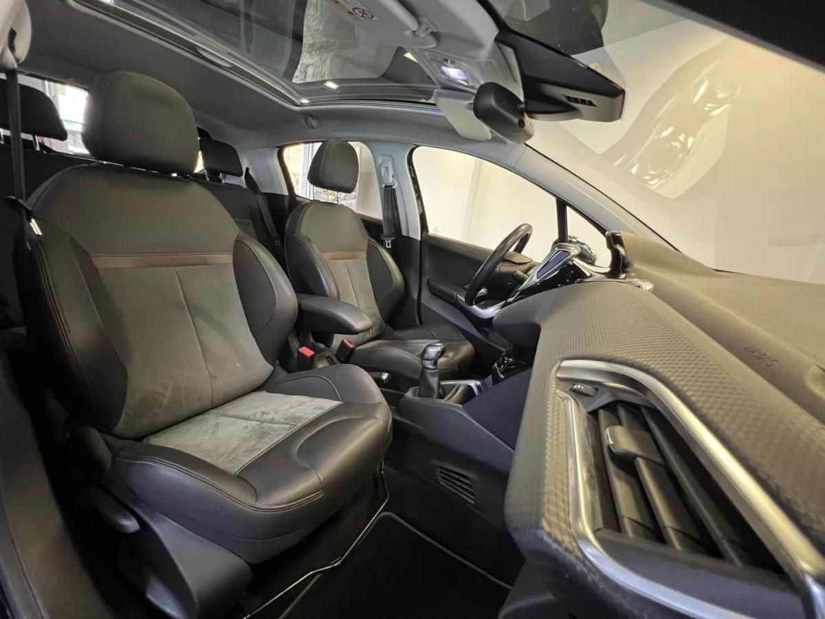 peugeot-208-2016-gasolina-1199cc