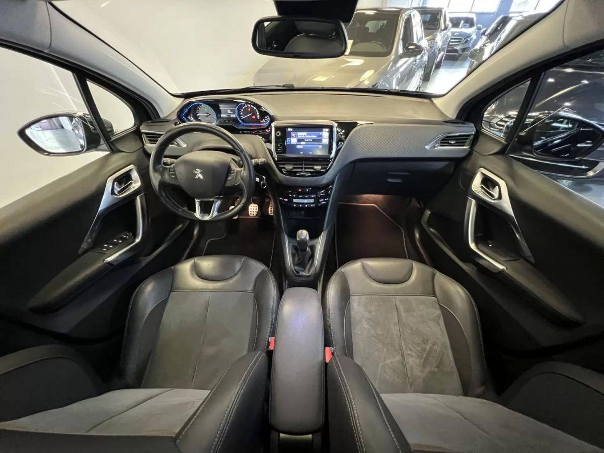 peugeot-208-2016-gasolina-1199cc